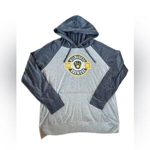 Milwaukee Brewers Women’s Baseball Hoodie Tee Shirt Size XL